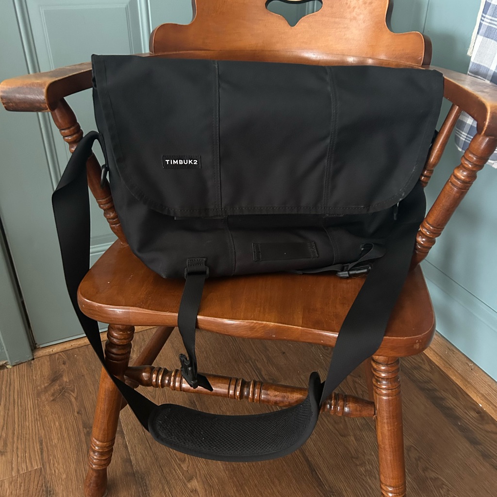 Timbuk2 Classic Black Messenger Bag